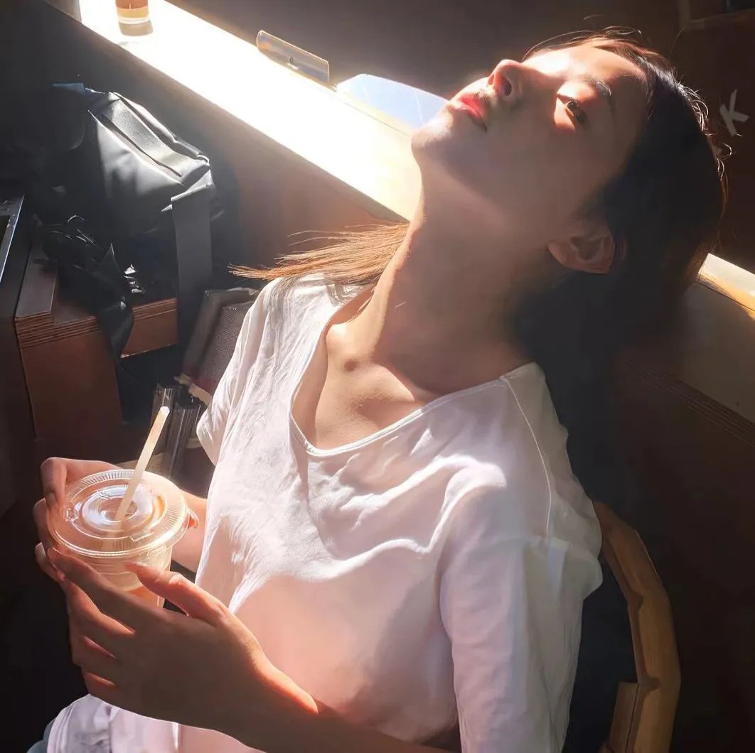 隐世狼女第一季