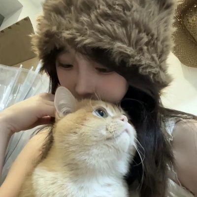 在拥挤的房间拥抱